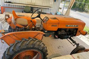 Trattore fiat 215