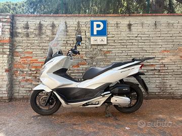 HONDA PCX 150cc - 2016