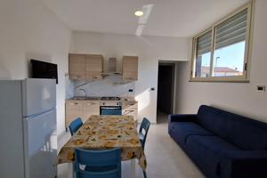 Inizio di via degli ulivi - vicinissimo al mare