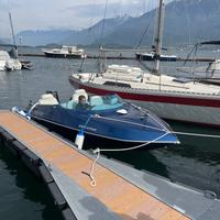 Motoscafo 40 CV con carrello stradale