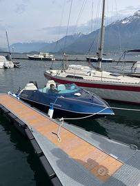 Motoscafo 40 CV con carrello stradale