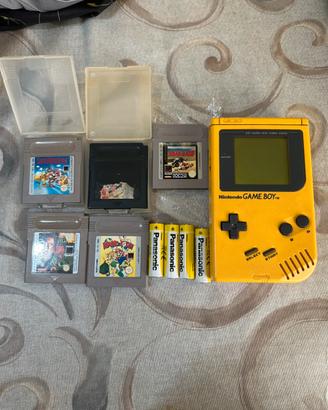 Gameboy funzionante completo di giochi
