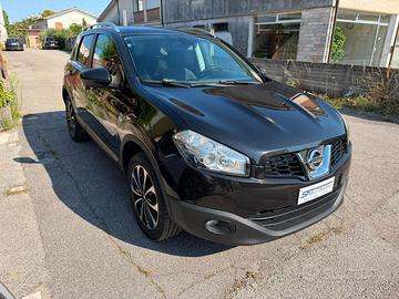 NISSAN Qashqai 2.0 dCi DPF 4x4 Tekna