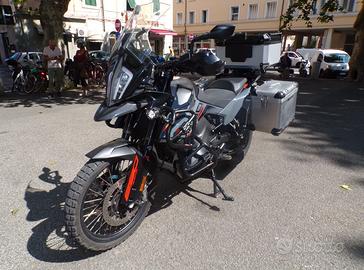 KTM 890 ADVENTURE DEL 2021 CON 32500 KM