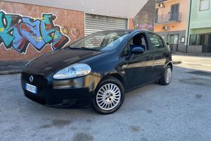 Fiat Grande Punto 1.3 MJT 75 CV 5 porte Dynamic