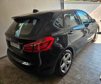 BMW 216d