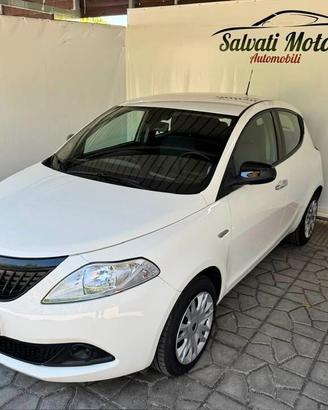 Lancia Ypsilon 1.0 FireFly 5 porte S&S Hybrid Silv