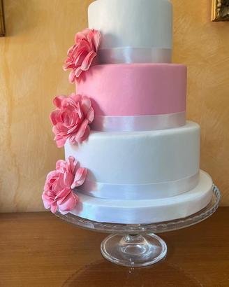 Torta Scenografica con Peonie Rosa