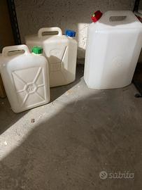 Taniche/ lattine in plastica