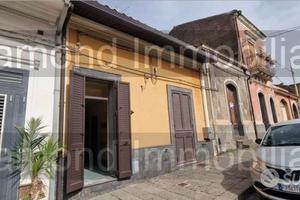 Casa singola con giardino a Piedimonte Etneo