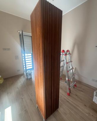 Mobiletto in legno multistrato