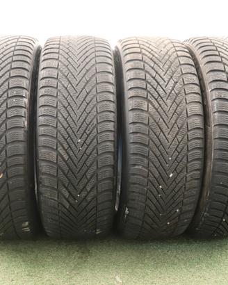 Gomme Pirelli Winter Cinturato 215 55 17 inverno