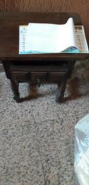 comodino legno stile anni 20