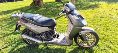 Aprilia sportcity 200 ricambi