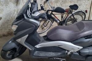 Yamaha Xmax 250 anno 2010