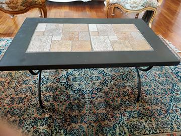 Tavolino ferro battuto  con poltrone