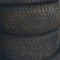 Pneumatici Invernali Bridgestone Blizzak 225/45R17