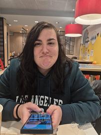 Scaffalista o adetta alle vendite