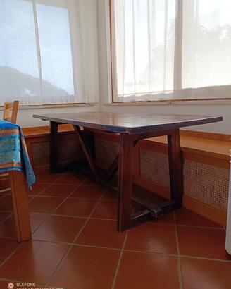 tavolo in legno massello 