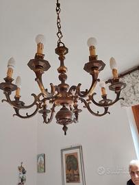 Lampadario, applique e specchio