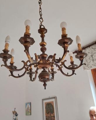 Lampadario, applique e specchio