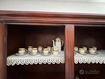 set di 12 tazzine con filo oro