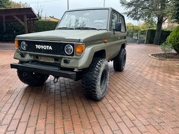 Toyota land cruiser