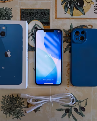 iPhone 13 128gb con accessori