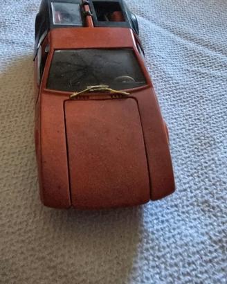 modello auto Politoys M 1/25 N576 De Tomaso Mangus