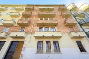 TRILOCALE LIBERO SUBITO A DUE PASSI DALLA METRO IT