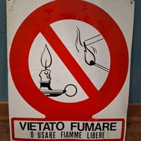 Cartello vietato fumare