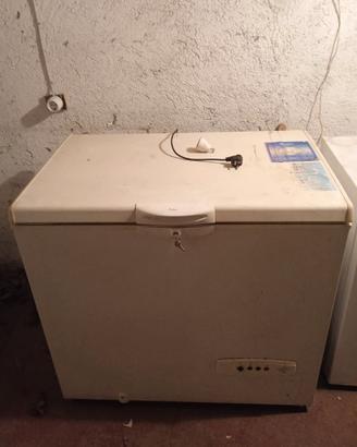 freezer Whirlpool