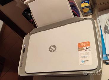 Stampante HP DeskJet 2720e