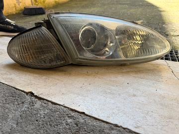 Faro destro Hyundai coupe