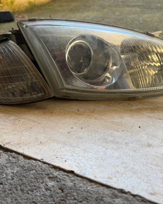 Faro destro Hyundai coupe