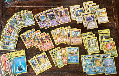 Lotto set base carte pokemon