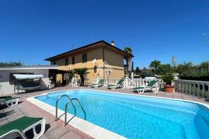 VILLA SINGOLA A CISTERNA DI LATINA