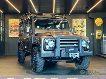 Land Rover Defender 110 2.4 TD4 S.W. Limited Editi