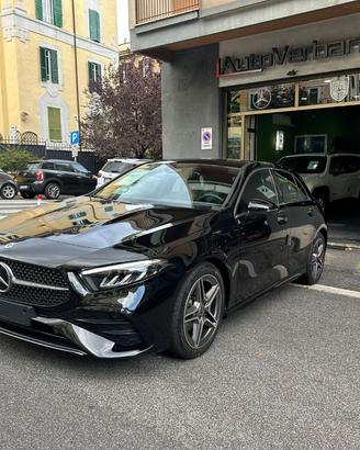 MERCEDES-BENZ A 180 AMG Line Extra - Automatic-M