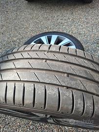 cerchi in lega da19  Kia Sportage con gome estive 