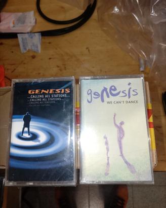 Musicassette Genesis sigillate