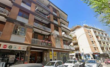 3 LOCALI A ROMA