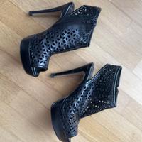 Sandali neri in pelle italiani