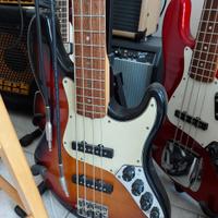 American Deluxe Jazz Bass

