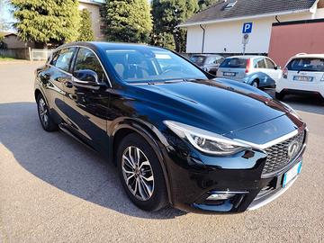 Infiniti q30 automatica
