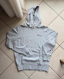 Felpa grigia super versatile come nuova!