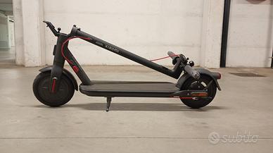 Monopattino Elettrico Xiaomi 4Lite