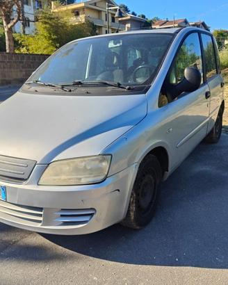 FIAT Multipla 1.6 16V Natural Power Dynamic
