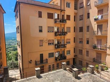 Trilocale luminoso in centro ad Anagni con ascenso