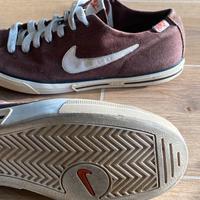 Scarpe NIKE marroni, numero 44